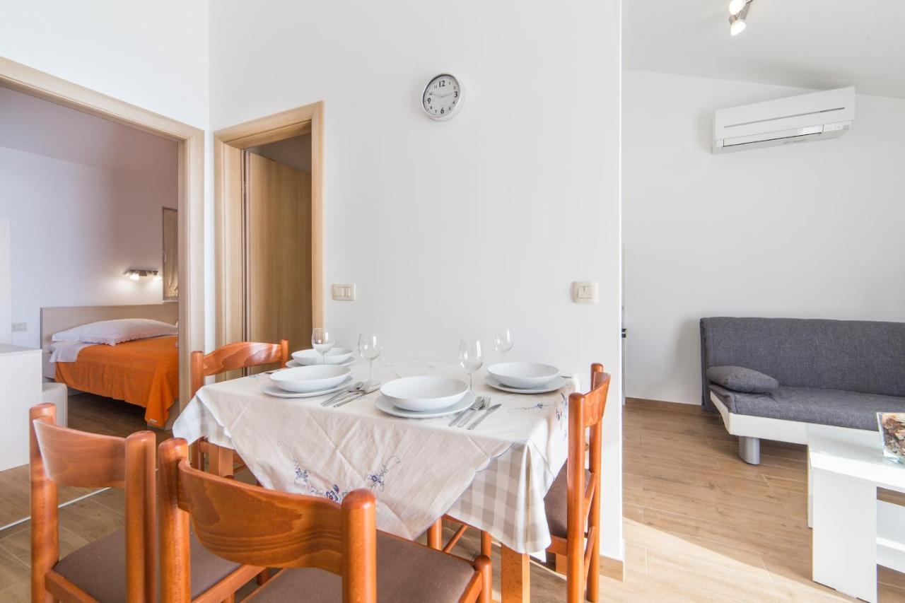 Apartments Sunrise Brist Esterno foto