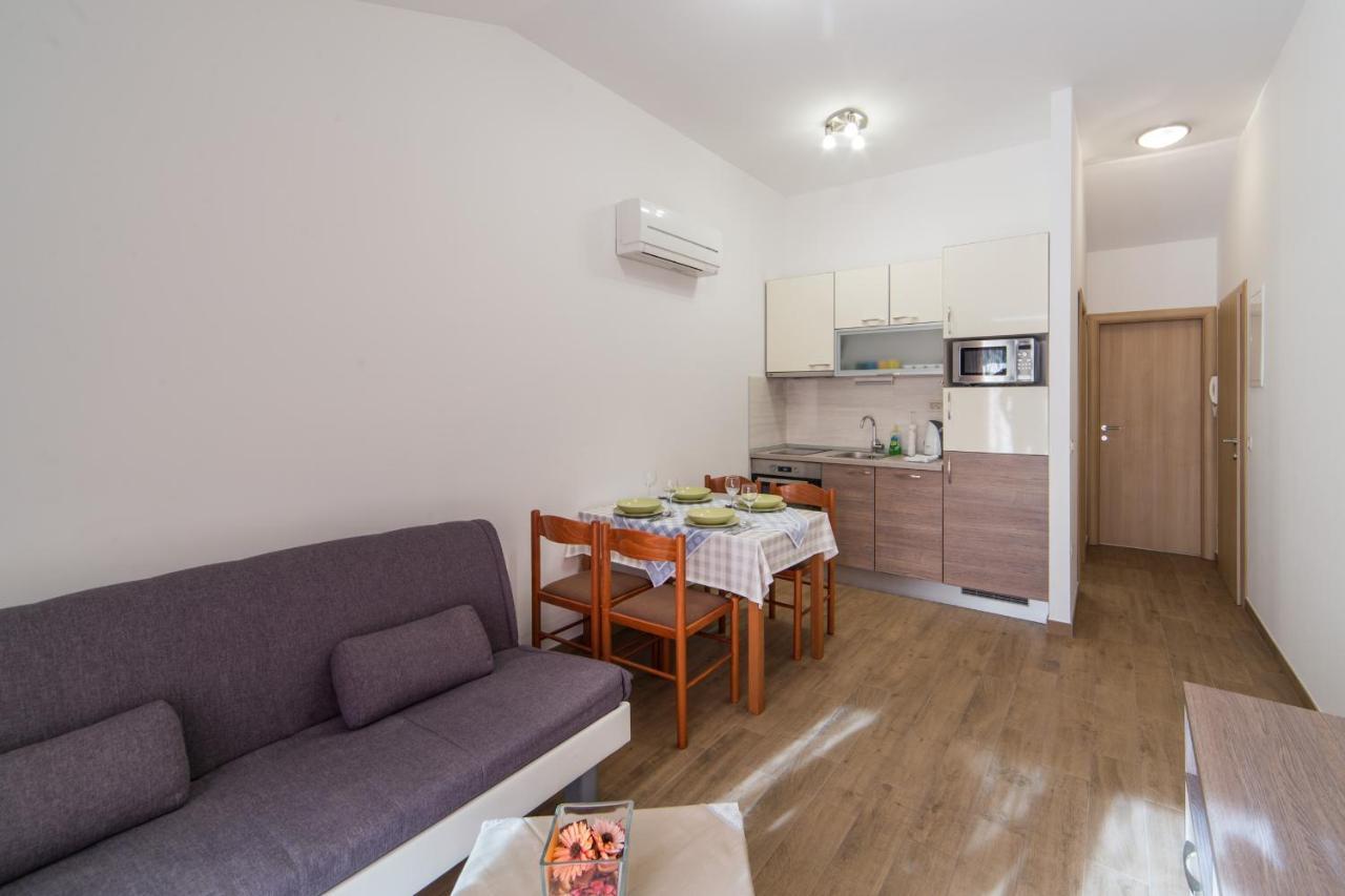 Apartments Sunrise Brist Esterno foto